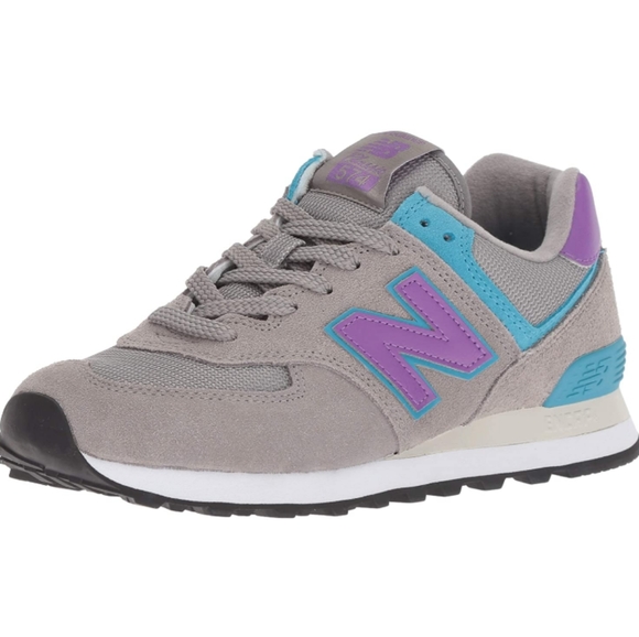 New Balance - Picture 2 of 3